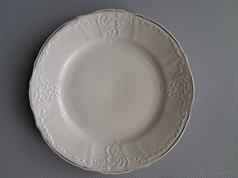 Predám dezertné tanieriky - 9 ks - 2