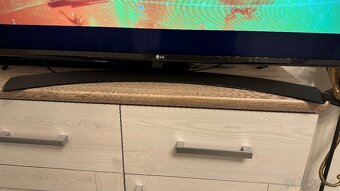 LG 4K smart TV - 2
