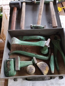 Klampiarske náradie. - 2