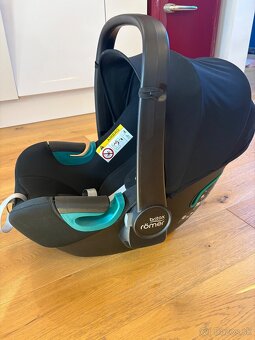 Autosedačka BRITAX RÖMER Baby-Safe 3 i-Size (40–83 cm) - 2