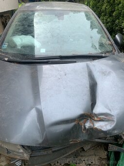 Predám auto na náhradné diely - 2