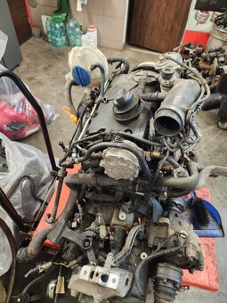 Predám kompletny motor 1.9tdi BJB,BXE,BKC - 2