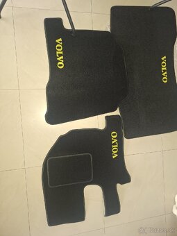 Koberčyk TIR VOLVO - 2