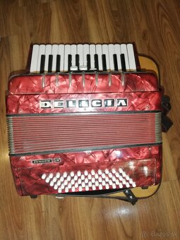 Predám akordeon - 2