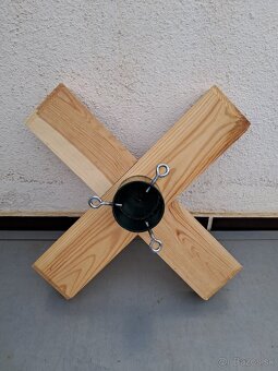 Stojan na stromcek - 2