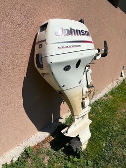 Lodný motor johnson - 2