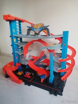 Hot wheels - 2