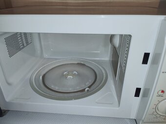 Predám mikrovlnku Eta - 2