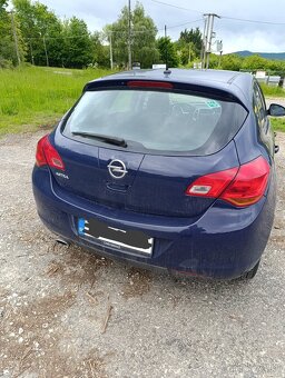 Opel Astra 1,4 T Lpg - 2