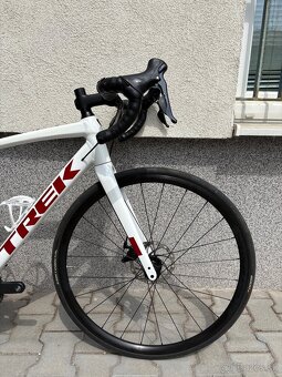 Cestný bicykel Trek Domane AL 3 - 2