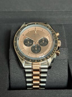 Omega Speedmaster Moonwatch - 2