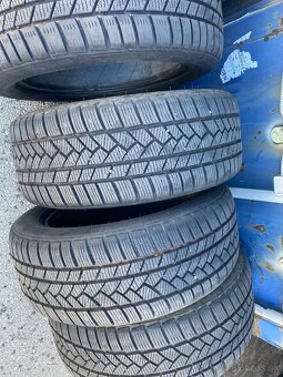 Zimné pneu 215/55 R17 - 2