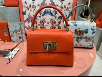 Furla oranzova kabelka - 2