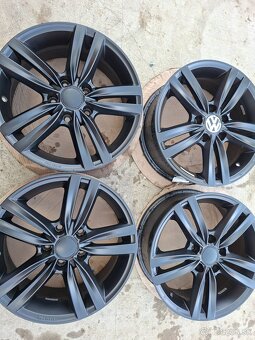 R16 Volkswagen original - 2