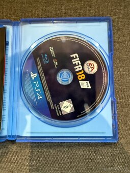 PlayStation 4 hra: FIFA 18 - 2