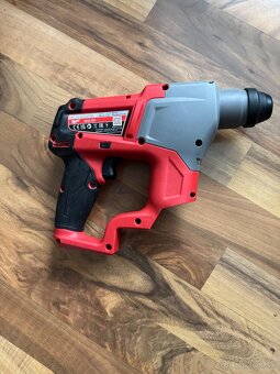 Predam Milwaukee M12 sds priklepku - 2