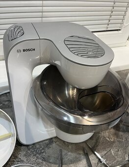 Bosch MUM 54240 900W kuchynský robot - 2