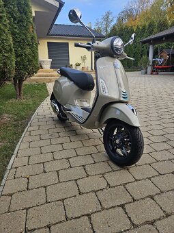 Vespa Primavera 125s - 2