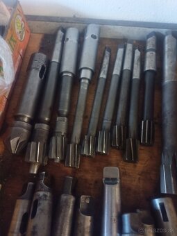 prislušenstvo k sustruhu - 2