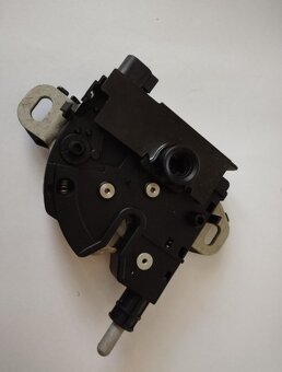 FORD FOCUS zámek přední kapoty - 2