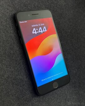 iPhone SE 2022 64GB midnight - 2