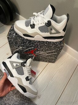 Jordan 4 military black - 2