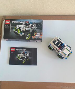 Lego Technic set 42047 - 2