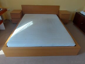 Predam manzelsku postel 160x200 - 2