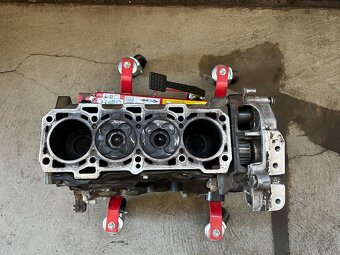 Motor Jeep Renegade rok 2016 55263088 - 2