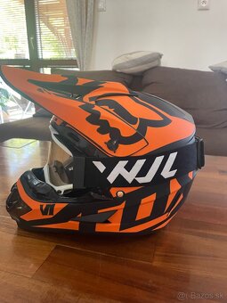 Motocross prilba - 2