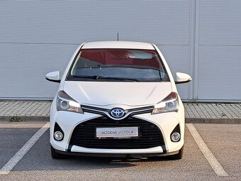 Toyota Yaris Hybrid - 2