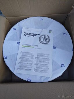Alu 5 x 112 16" originál ŠKODA,100 % stav. - 2