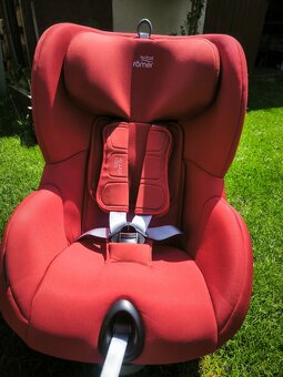Britax Romer Trifix2 i-size - 2