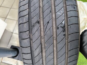 Predam letnu sadu Michelin e-Primacy 205/55/R19 97V - 2