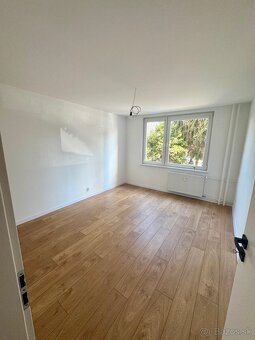 Kompletne 2025 zrekonštruovaný 3-izbový byt 81m2 na ulici J. - 2