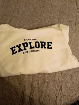 Mikina na 4-5 rokov - 2