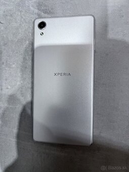 Sony Xperia X - 2