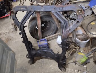 Motorový rám Opel Vectra b - 2