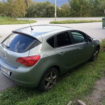 Opel astra  1.4i - 2