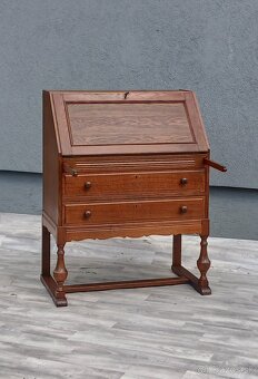 Stôl písací celodrevený. - 2