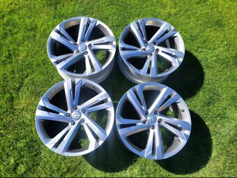 5x112R19 VW Valencia - 2