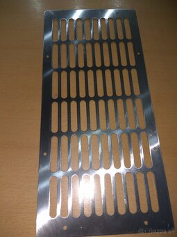Nerezová mřížka ventilační, odvětrávací 385x180mm - 2