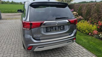 Mitsubishi Outlender 2.4 PHEV 165kW 4WD - 2