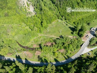 Veľký pozemok 3926 m2 v Krompachy - Banícka štvrť - 2