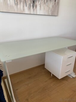 Pisaci stol - 2