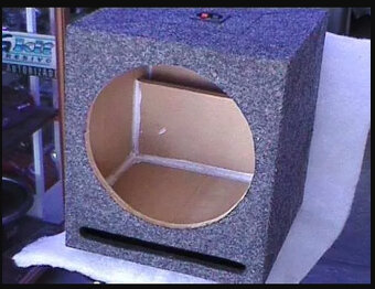 Kupim Prazdny Skelet na 10 palcove basove repro - 2