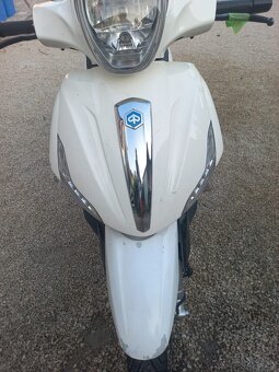Piaggio Beverly 300 - 2