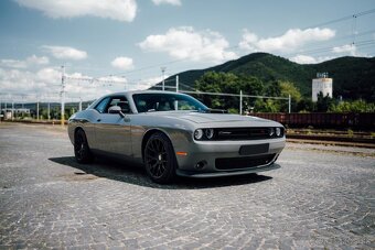 Dodge Challenger 5.7 Hemi V8 SHAKER - 2