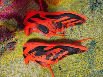 Halovky na futbal Adidas MESSI.4, veľkosť 37 1/3 - 2