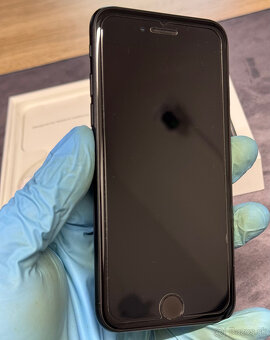 Apple iPhone SE 2020 64 GB Black / nová batéria - 2